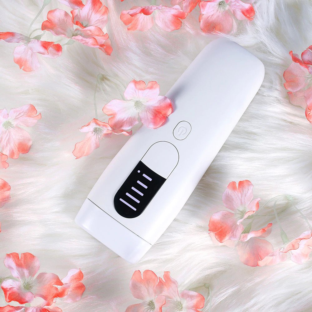 Epilator pentru epilare definitiva IPL, 400.000 pulsatii, ecran LCD, 5 trepte de intensitate